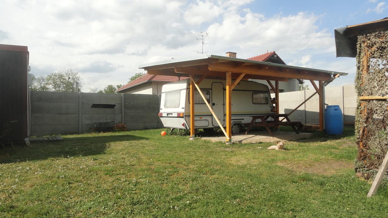 Hotel U Novomlynske Nadrze Nove Mlyny Exterior foto